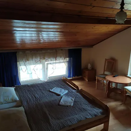 Kamil W Centrum Quarto em Acomodações Particulares *